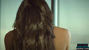 wow, petite latina teen emily willis gets up close with bbw milf mia malkova!