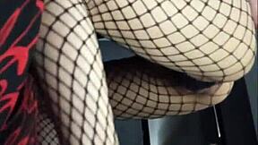 I convinced my 18-year-old sister-in-law to fuck, admiring her great ass