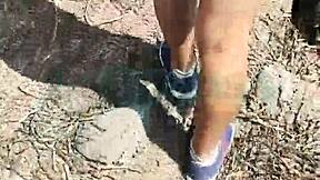 en el campo follando a escondidas mientras su esposo se fue a trabajar