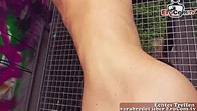 deutsche teen schlampe getroffen für heißen outdoor pov sex auf der straße