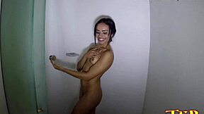 Alice Lemes ready for a wild scene with Ed Junior! 😈