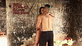 Chupando na praia com ellas4, que delicia