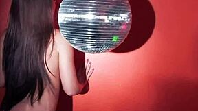 i'm a sexy bubble butt cutie lola foxx dancin' then stuffin' my pussy