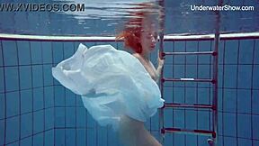 look at diana's big ass and tits underwater