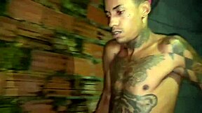 Entreguei O Gás E Ainda Comi A Mulher Branquinha Do Corno