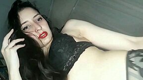 does this sexy girl with big ass squirt her pussy?