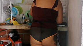 my big ass cleaning house, wanna see me tidy up yours too? i’m all ready for it!