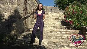 Amandine jeune étudiante coquine cherche à se faire baiser