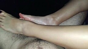 Oiled Footjob Massage With Cumshot On Cute Amateur's Hand