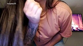 wanna watch a colombian model touching herself?