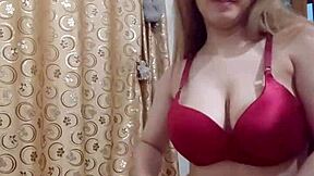 Big tits teen 18+ in homemade video.