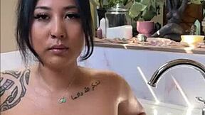 Intense Blowjob in Bathtub