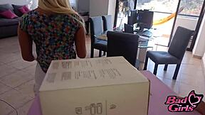 I watched my big ass blonde wife fuck the lucky delivery guy