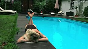 Mimi Cica horny underwater naked 😍