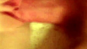 Cock too big for her ass in anal