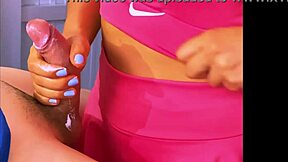 Madrastra e hijastro se encontram para uma noite quente de sexo sem limites