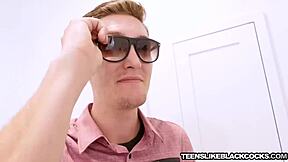 i ride dat huge bbc cowgirl while my boyfrend watches