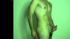 Wow, watch this young babe's solo webcam masturbation get steamy!