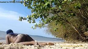 Teen TWERKS butt naked on the BEACH and STREET in PUBLIC.