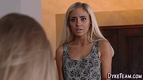 Les Teen Sucks Strapon and Eats Milf Pussy