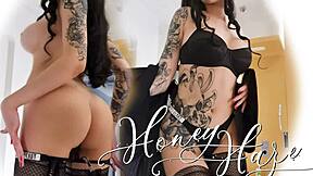 Bet you’ll cum quick to my striptease!