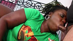 Poizon Ivy swallows Cali Kastro's small dick in hot homemade video.