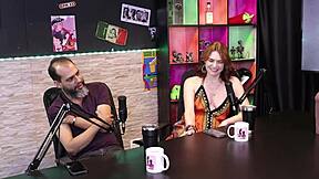 toda sexualidade e desejo do homem vem da m�e e o pod�latra - reh queen e kstro sheer red