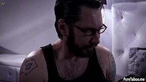 Student negotiates for a free room