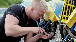 licie c blows big prick in doggystyle