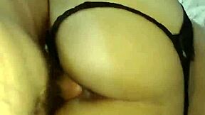 Mi amiga aceptó follar por cubrir turno, ¡qué rico coño! 😋