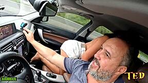 Lua Marry, Debutante Caiçara, Goes WILD on Streets!