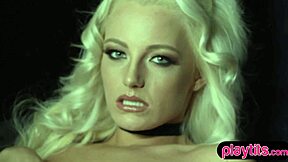 Watch beautiful Ria Rose from Las Vegas seduce with tight moves today.