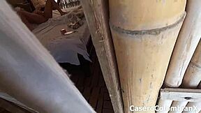 vecina muy caliente solita mastubandose con mi verga le calme las ganas