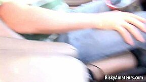 Watch this amateur hottie finger her pussy in the car!