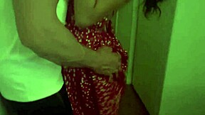 Mature bodybuilder deepthroats petite teen in cuckold scene!