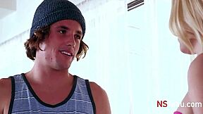 Aaliyah love gives shy blowjob in early morning pov