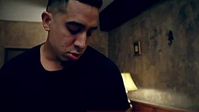 Extreme Vagina Insertion With Aidra Fox And Kharlie Stone