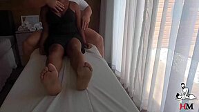 pretinha ninfetinha gets caught fucking the therapist during massage.