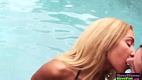 teen 18+ amateur sucking cock at outdoor party in bikini, cumshot coming?