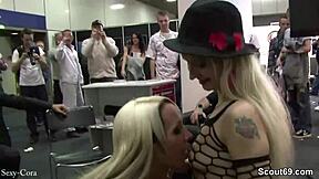 i saw zwei teen 18+y bei einer geilen show auf der venus messe berlin