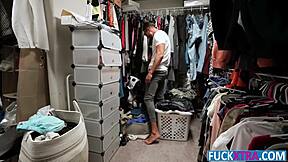 i eat my wife's pussy and she begs for more