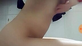 Teen girl's 2k hand practice