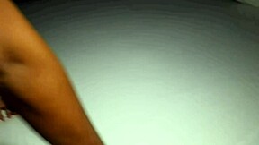 morena tatuada super gostosa grava conteúdo quente com brazuca 🔥😍