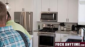 Couple fucks anytime in freeuse stay