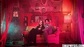 Haunted house swap with River Lynn and Amber Summer