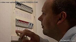 hey who is that young girl bathing in the shower with an old guy