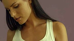 Solo babe stretches her pink twat