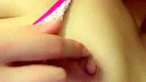 em gái 2k thủ dâm part 12