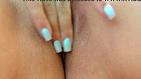 why can't i contain myself? i need to orgasm my horny pussy now