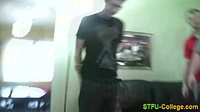 Amateur teen gets sperm on face?